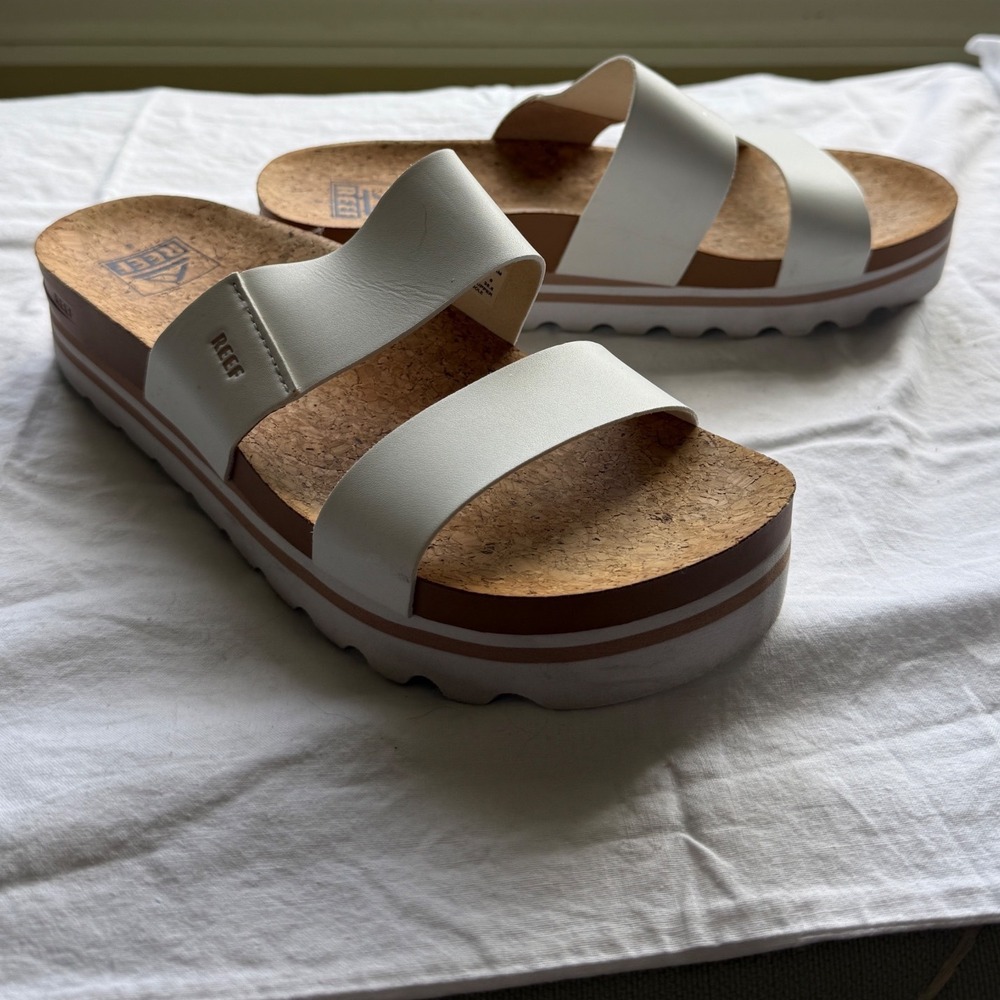 Reef Cushion Vista White Sandals Size 8 - Picture 6 of 8